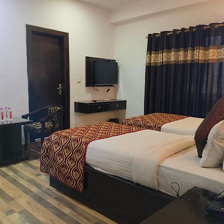 Hotel Samovar By Goyal Hotel Agra  Bagian luar foto